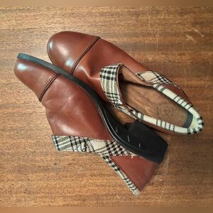 Ariat Baker Plaid Leather Clogs, Size 7.5
